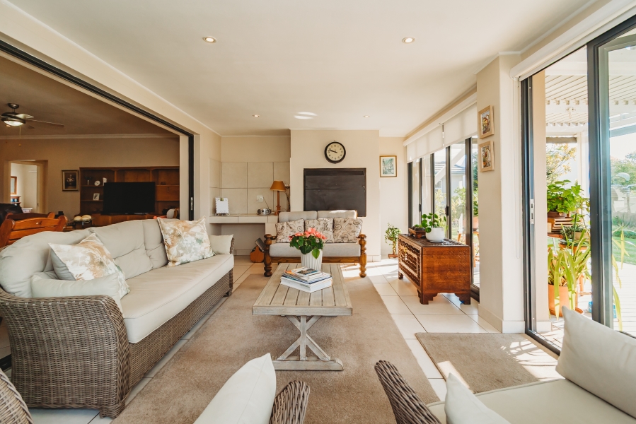 3 Bedroom Property for Sale in Kraaibosch Country Estate Western Cape